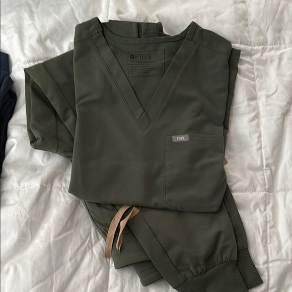 Figs Scrub Set - Picture 1 of 1